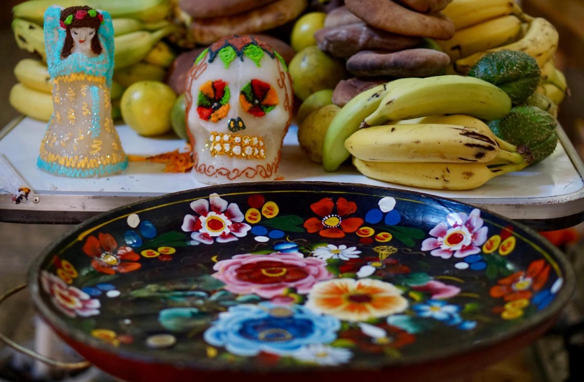 Le Guide Complet pour Créer un Autel Traditionnel du Jour des Morts (Ofrenda) - 